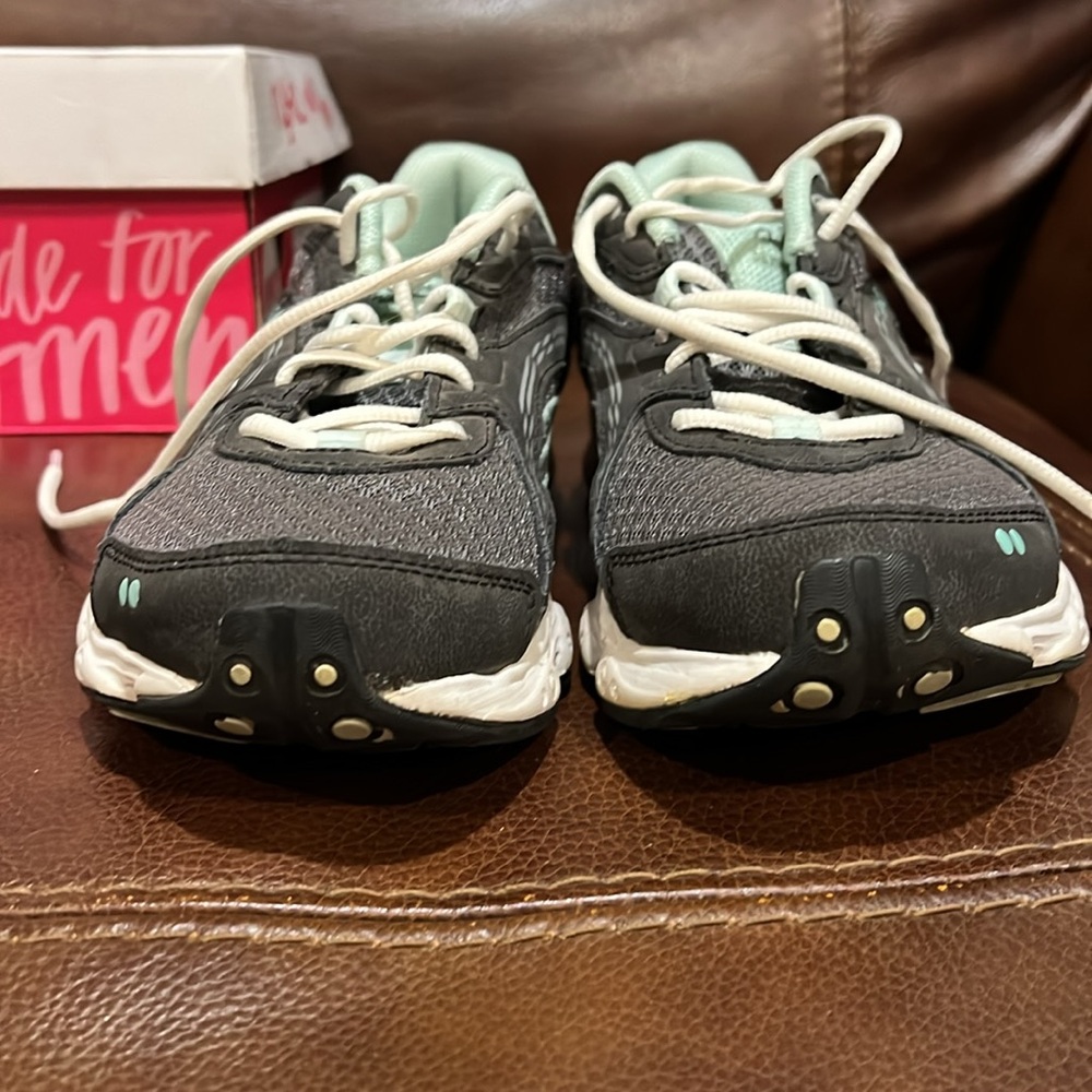 RYKA Ultimate Grey/Blk/Mint size 8.5 m, EUC - Picture 3 of 11